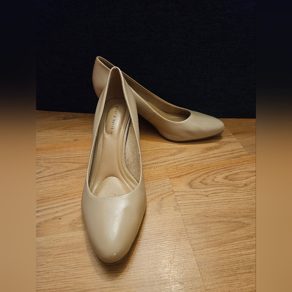 Kelly & Katie Beige Women Heels